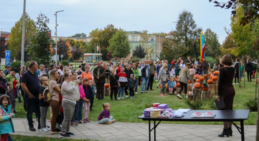 Díjazták a töklámpás kiállítás legjobbjait