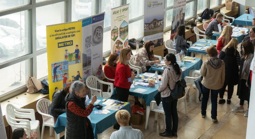 Pályakezdő fiatalok számára tartanak állásbörzét a székelyföldi megyék több városában is