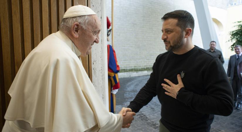 Ferenc pápa szólt, mielőtt találkozik Volodimir Zelenszkij ukrán elnökkel