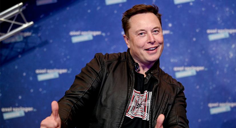 Ez már cyberpunk: Elon Musk bemutatta a Tesla megfizethető önjáró autóját, a Cybercabet