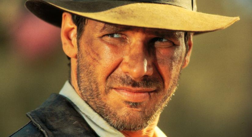 Ő az igazi Indiana Jones! Egy hűtőládába kapaszkodva élte túl a Milton hurrikánt – óriási felvétel