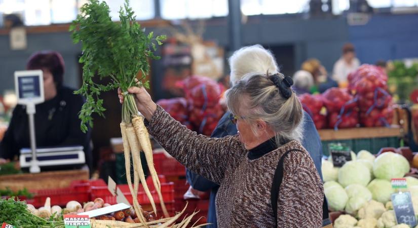 Nézd meg milyen portékákba botlottunk a kaposvári piacon