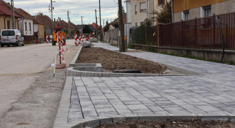 Már javában zajlik Répcelak idei legnagyobb beruházása - fotók