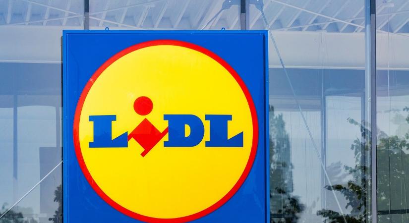 Már minden itt van a közelgő ünnepre, az Aldi és a Lidl polcai is roskadásig tele, most sokat spórolhatunk