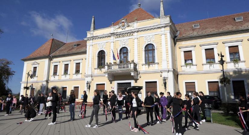 Gőzerővel készülnek az olimpiai vándorgyűlésre