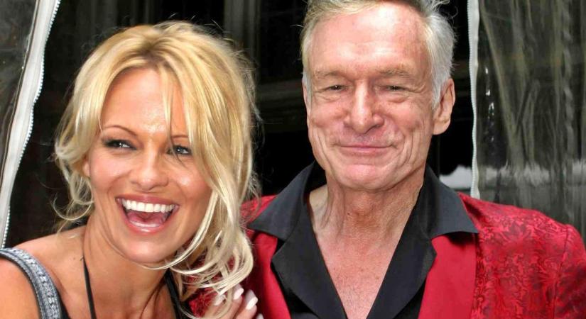 Pamela Anderson kitálalt: szexre kényszerítették Hugh Hefner villájában