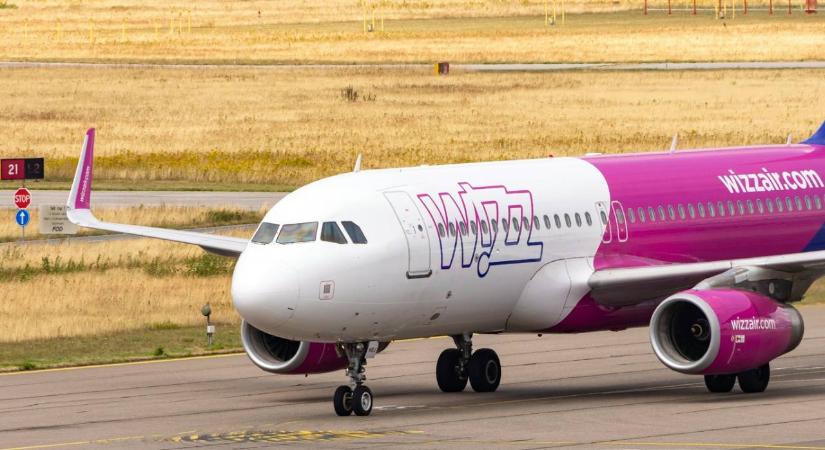 Több száz WizzAir utas járt pórul, mert rossz gépnél rakta ki az utasokat a buszvezető Budapesten