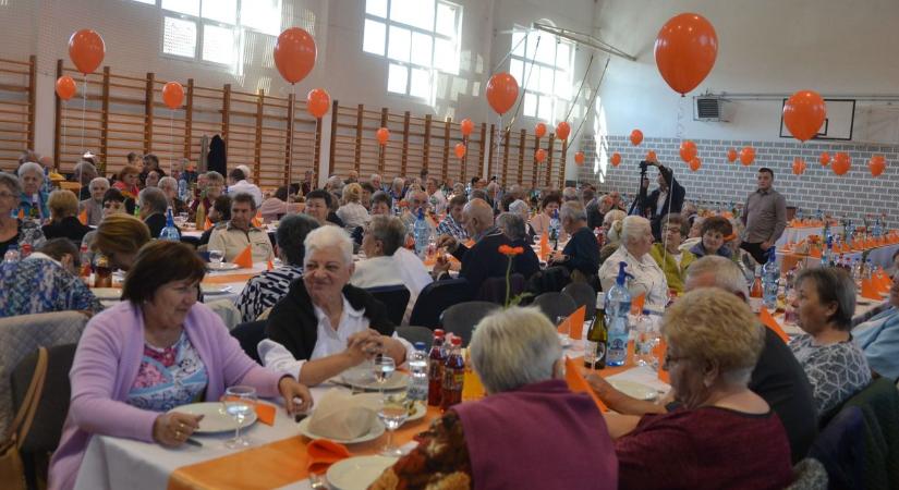 Az ágasegyházi idősek köszöntése minden évben kiemelt ünnep a településen – galériával, videóval