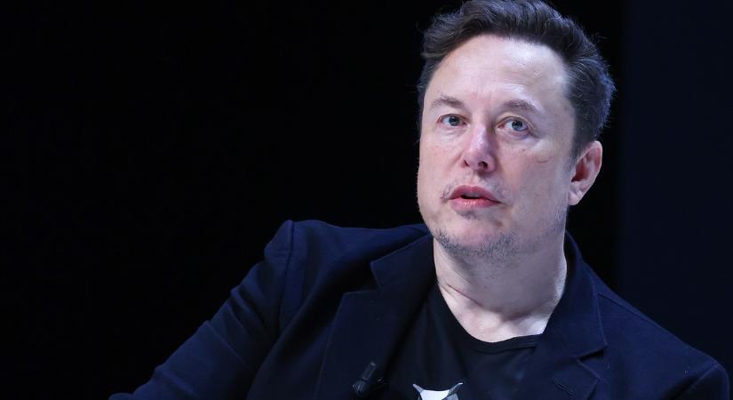 Óriásit esett a Tesla értéke, miután Musk bemutatta az új önvezető modelleket