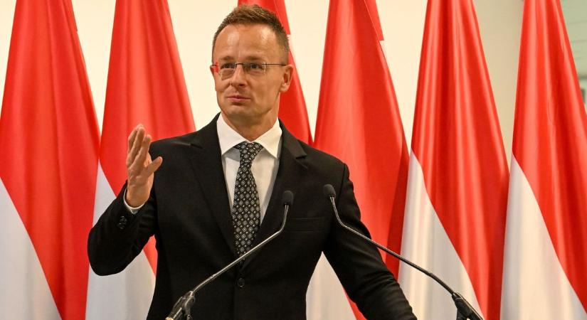 Szijjártó Péter helyretette Kamala Harrist