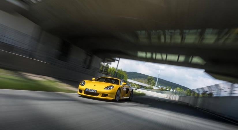 Több mint 20 év után mégjobb lett Porsche Carrera GT