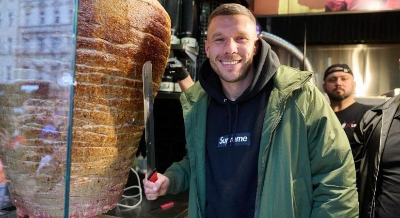 Így lett dönerkirály Poldi hercegből: kebabbirodalmat épít Lukas Podolski