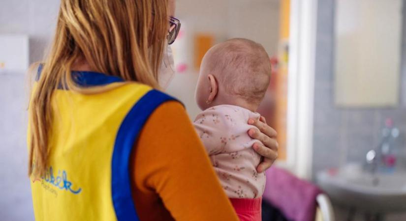 Nemcsak az újszülöttek, hanem a gyógyuló gyerekek is hosszú időre magukra maradhatnak a kórházakban