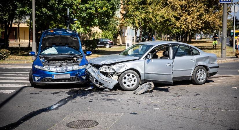 Ezért szigorítanák az idős sofőrök jogosítványhoz jutását