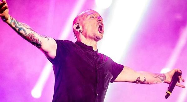 Megosztotta a Linkin Park rajongókat egy Chester Bennington-ról korábban előkerült videó