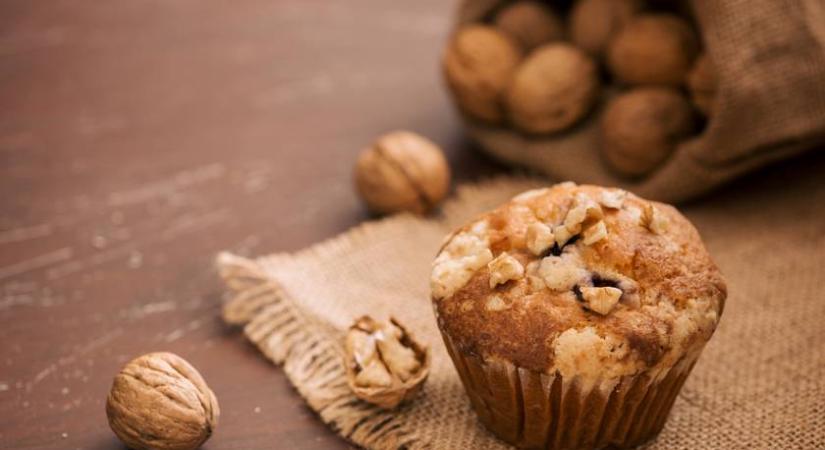 Ínycsiklandó, melengető fahéjas-diós muffin recept - 30 perc alatt elkészül