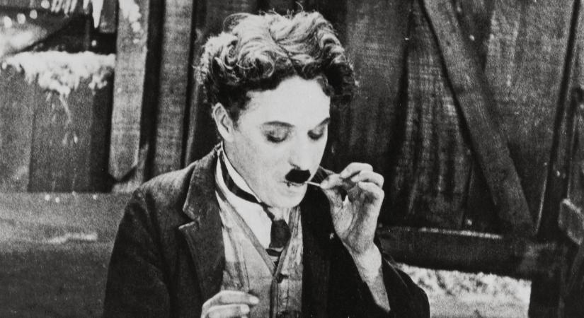 Ő Charlie Chaplin gyönyörű unokája, Oona: 38 éves, színésznő és rengeteg világhírű filmben szerepelt