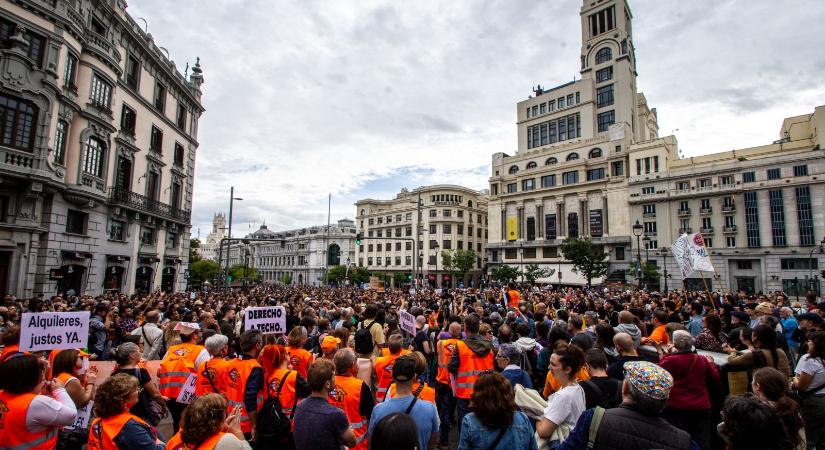 Nagyon elegük van a magas lakbérekből és a turistákból, ezért az utcákra özönlöttek a helyiek Madridban