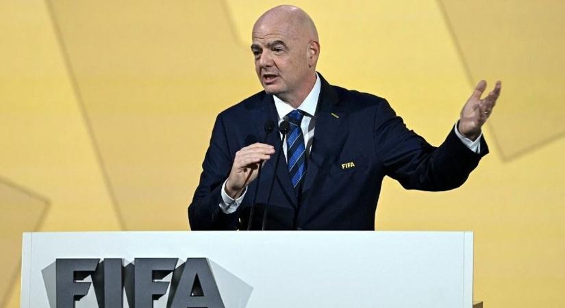 Történelmi lépés: változtatna a FIFA az átigazolási szabályokon