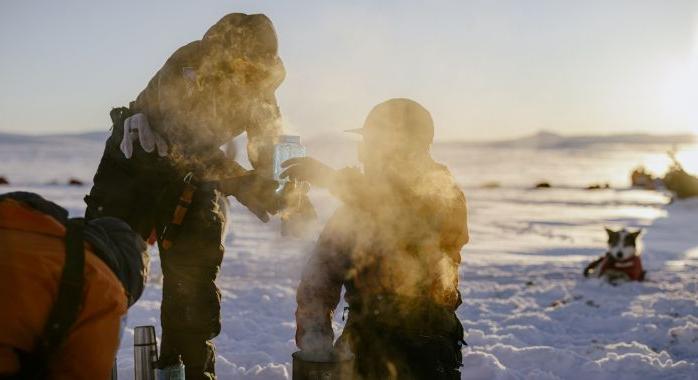 A skandináv sarkvidék kutyaszános felfedezésére szinte bárki képes – Indul a jelentkezés a 20. évfordulóját ünneplő Fjällräven Polarra!