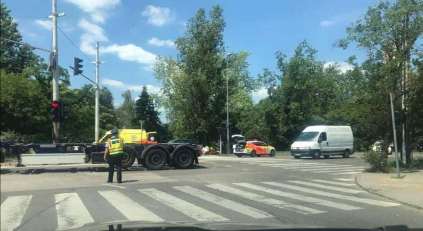 Cserbenhagyásos gázolás: romlott a 16 éves Ádám állapota, az orvosok továbbra sem tudják felébreszteni a zebrán elgázolt fiút