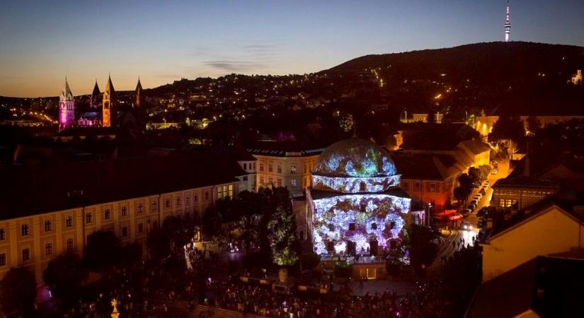 Kiderült, hogy mikor borul legközelebb fényárba a pécsi belváros