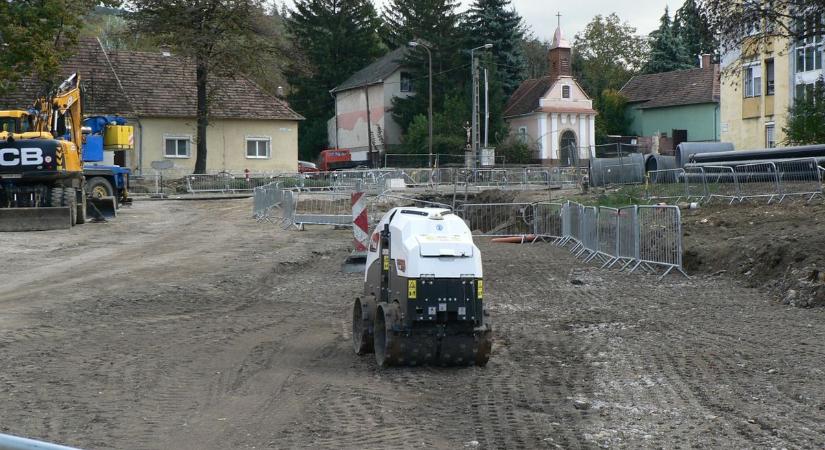 Körforgalmat kap mikulásra Esztergom - a gyalogosok is örülhetnek