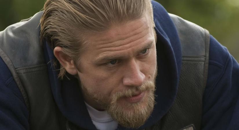 Három jól ismert karakterszínész csatlakozott a Monsters következő évadához, melyben Charlie Hunnam játssza Ed Geint