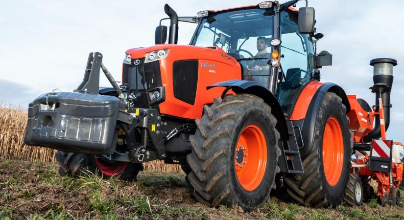 Kubota M6-111 Utility, egy igazi okos, mindenes traktor