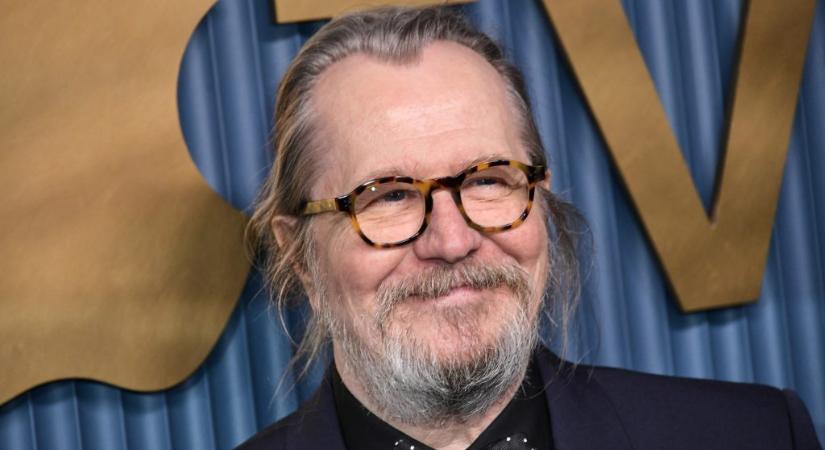 Több mint harminc év után Gary Oldman visszatér a színházba