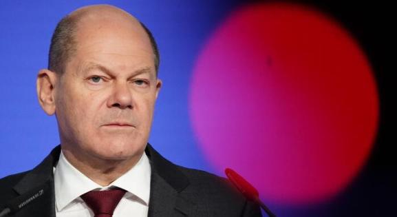 Olaf Scholz fontos döntést hozott Putyinnal kapcsolatban