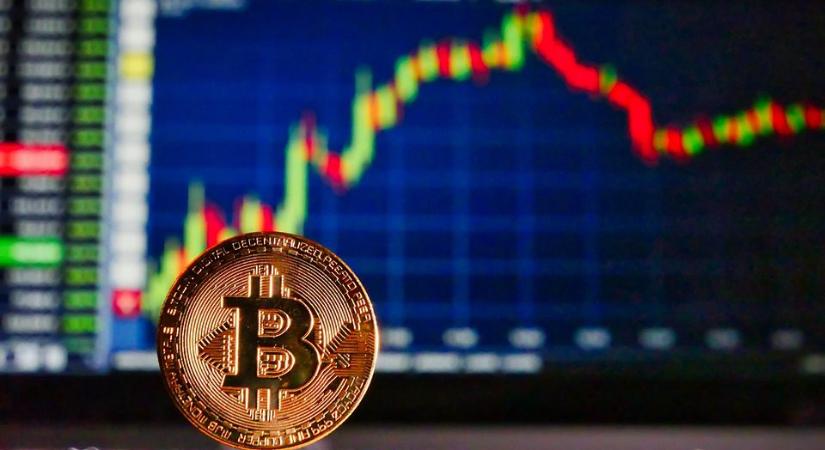 68 ezer dollár felett a Bitcoin – közel a történelmi csúcs