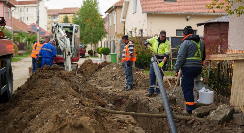 Blokád alatt az egyik sepsiszentgyörgyi utca