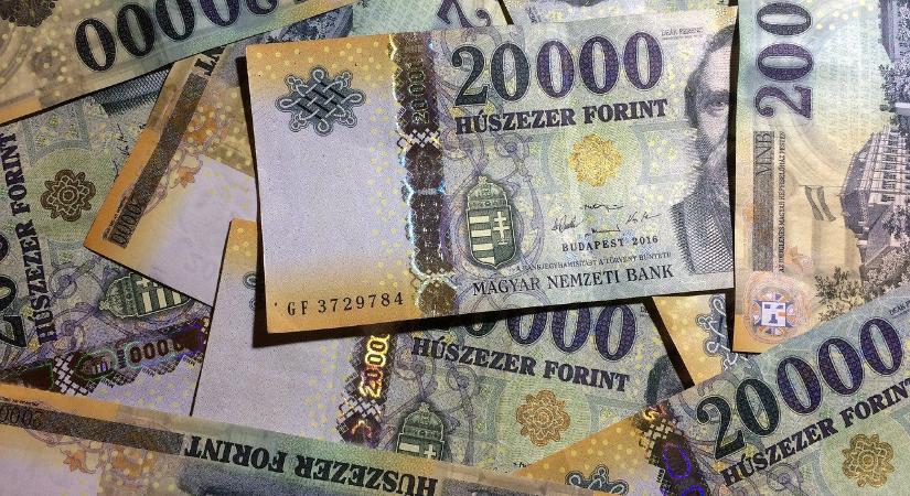 Devizapiac – 401 forint felett ragadt az euró ára