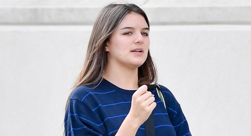 Az egyetemista Suri Cruise mellett simán elmennél az utcán