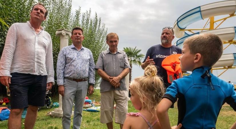 A balatoni vízimentők az idei nyáron sem unatkoztak, több ember életét is megmentették