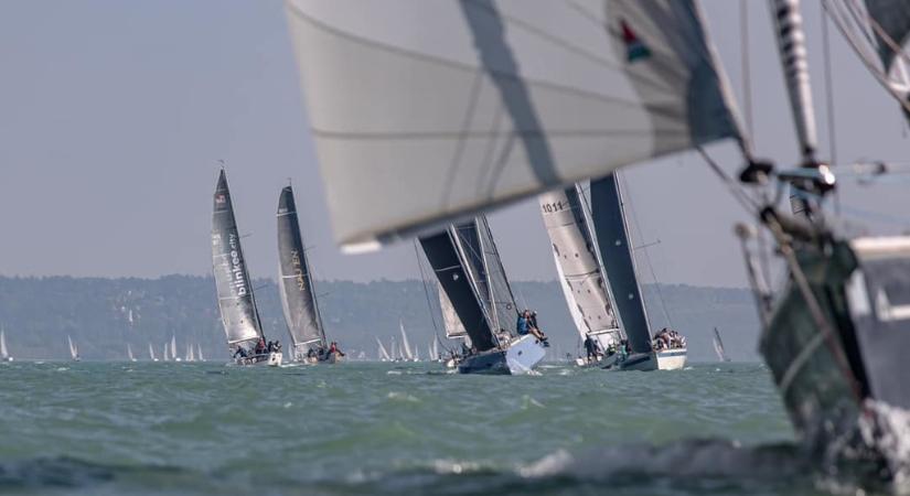 Őszi Regatta, YS Trophy forduló hétvégén Balatonkenesén