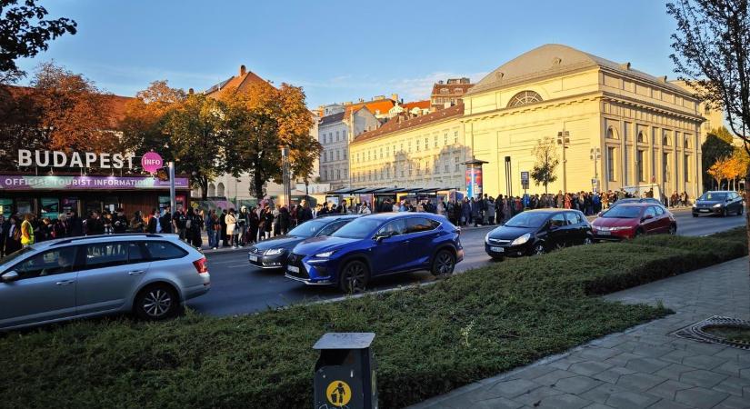 Nem jár az M3 a déli szakaszon, pótlóbuszok közlekednek helyette