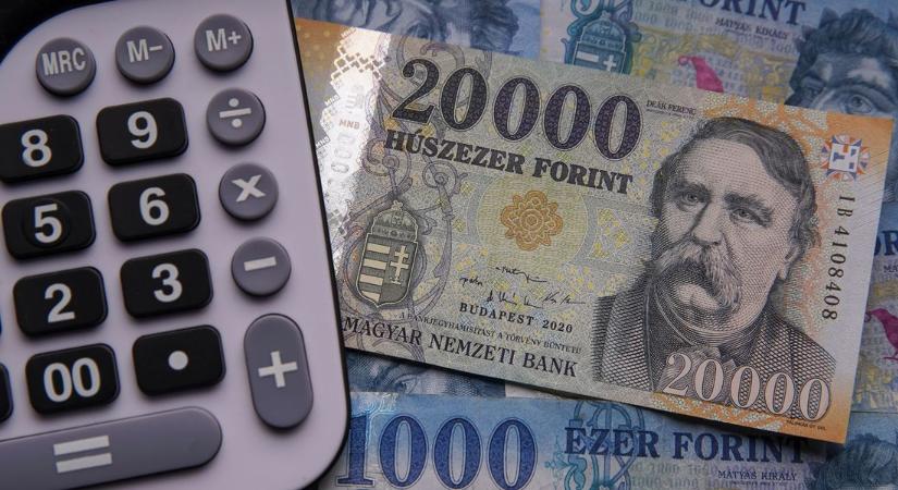 Frissen ébredt, de az euróhoz képest 400 fölött a forint