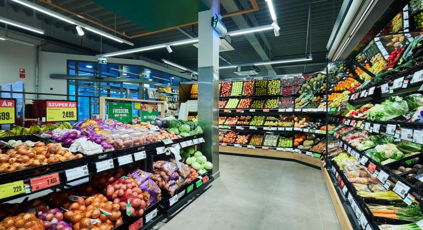 Közel 900 milliós korszerűsítés a celldömölki SPAR szupermarketben