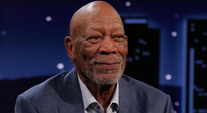 A 87 esztendős Morgan Freeman még mindig éles, vicces videót narrál és A remény rabjai 30. évfordulója kapcsán sztorizik