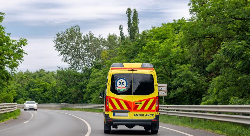 Több mint hét óra telt el a mentőhívástól a kórházig - tragédia lett a vége