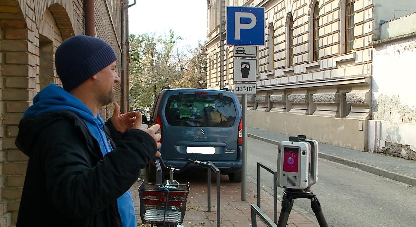 Lézerrel tapogatták le a városháza homlokzatát