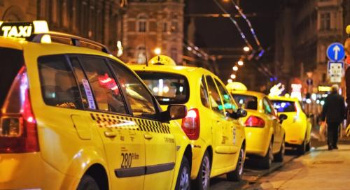 Megújulnak a fővárosi taxiállomások