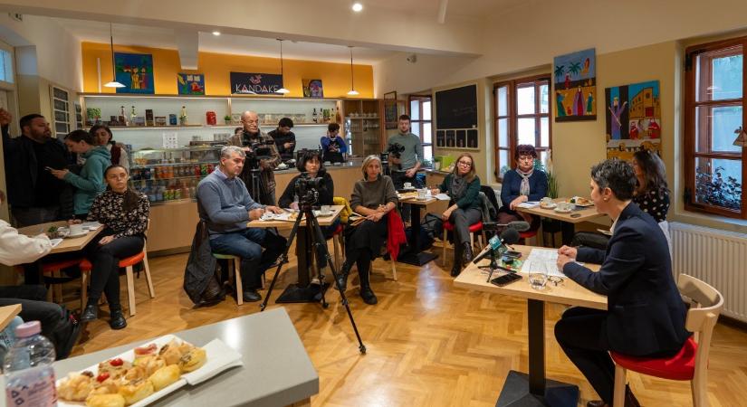 Csép Éva Andrea: ha a magyar családoknak segítünk, azzal a román családoknak sem ártunk