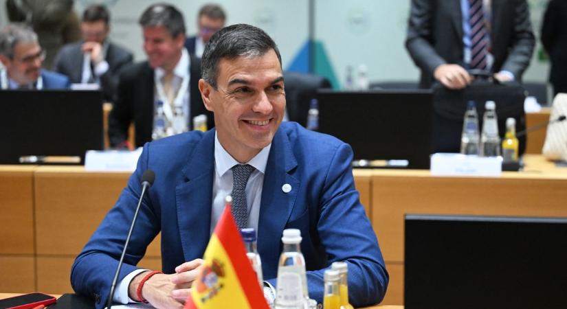 Ignorálja Pedro Sánchezt és támogatja az olasz migrációs modellt a Kanári-szigetek vezetés