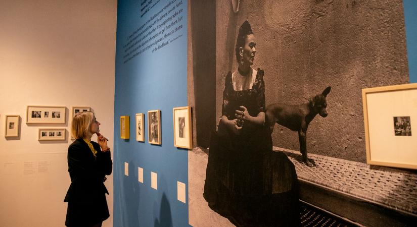 Frida Kahlo fotógyűjteményét már közel egymillióan látták, most Ön is megnézheti  fotók