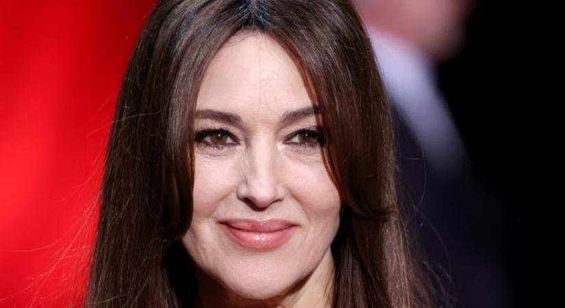 A 60 éves Monica Bellucci nem tud hibázni a vörös szőnyegen