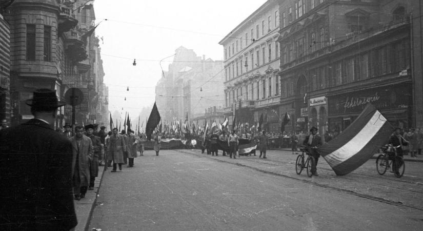 Szerintem 56-hoz a jobboldalnak semmi köze nincs