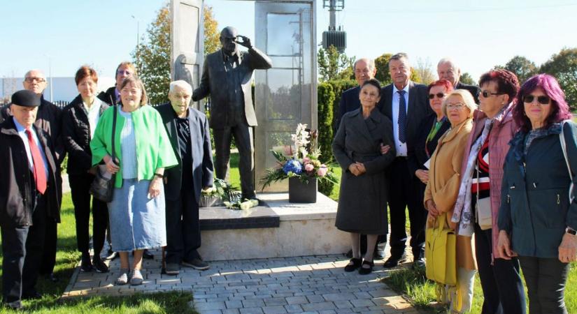 Demján Sándorról emlékeztek meg azon a településen, ahonnan elindult a karrierje